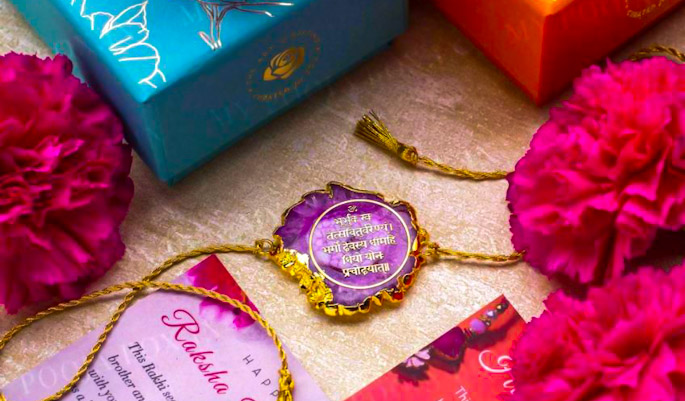 Knot of Love - Gift with Wrapped Chocolates (Rakhi Pack Optional) –  CHOCOCRAFT