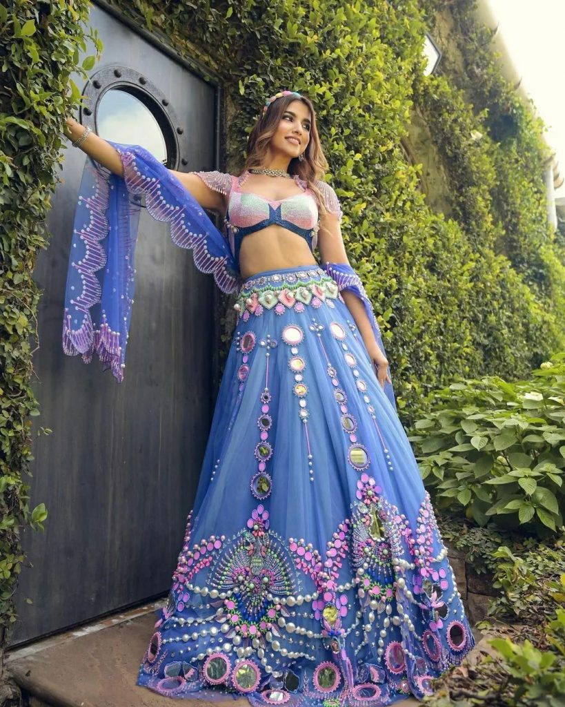18 Colourful Panelled Lehengas With TIPS That Will Make You Stand