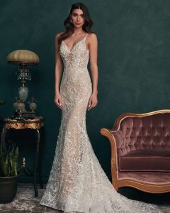 Choosing the Perfect Gown for Engagement: Styles and Trends ...