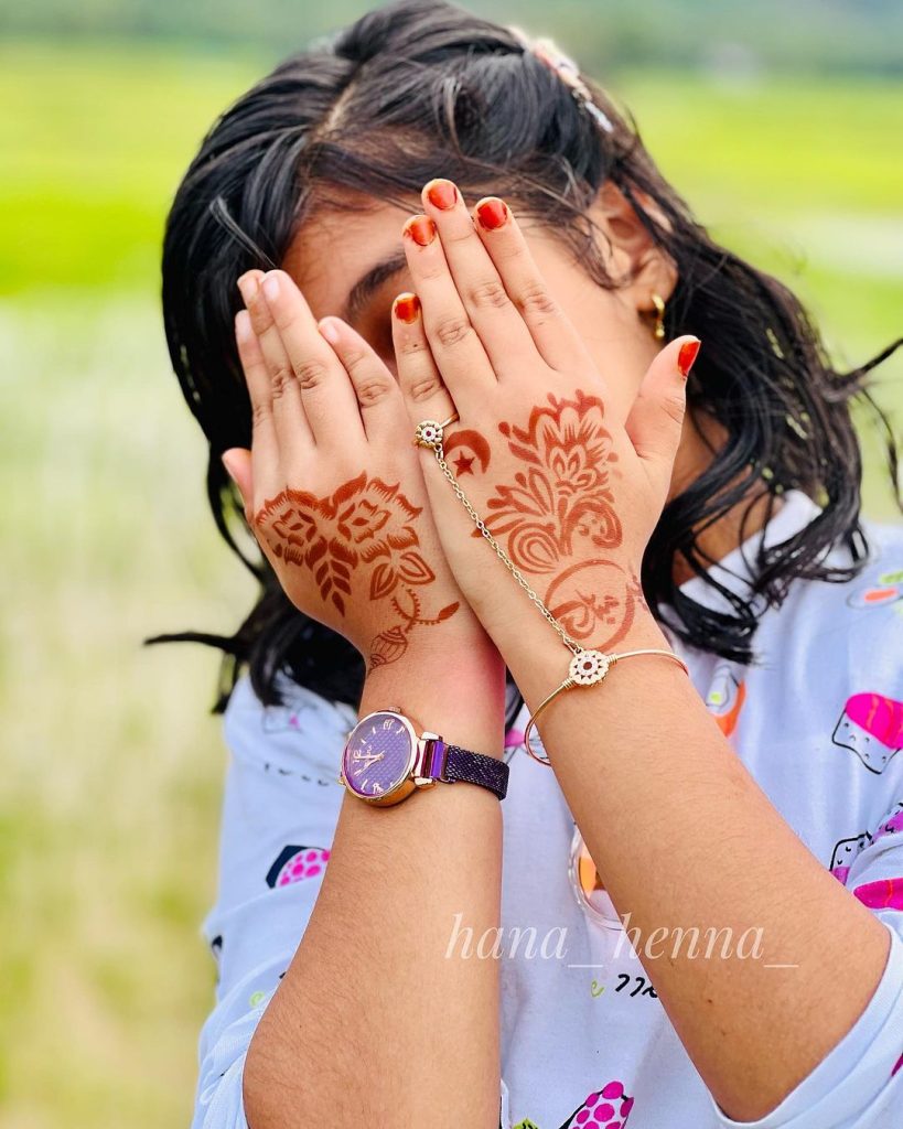 Image may contain: one or more people and closeup | Henna tattoo, Mehndi  designs for hands, Mehndi designs