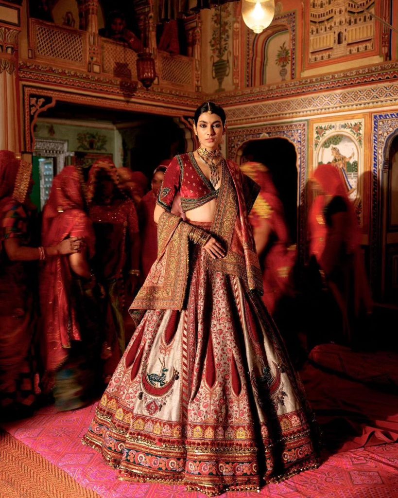 Velvet Semi-Stitched Ladies Bridal Lehenga Choli, Size: Free Size at Rs  14999 in Surat