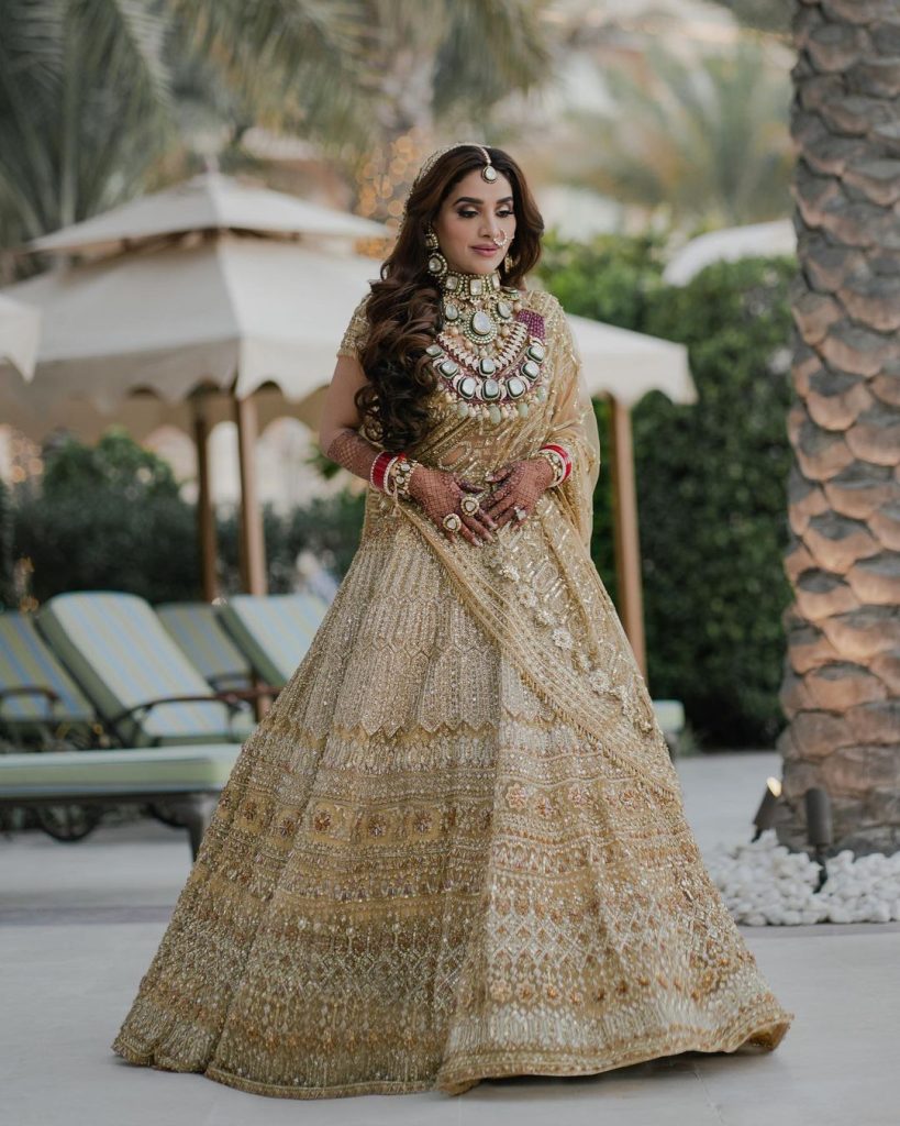 16 Brides Who Wore Golden Ensembles At Their Special Day: From Embroidered  Lehenga To Sequin Gown