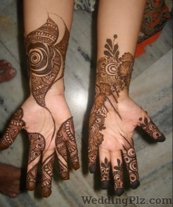 Best mehndi designer and beautician at home in lucknow at Best Price in  Lucknow