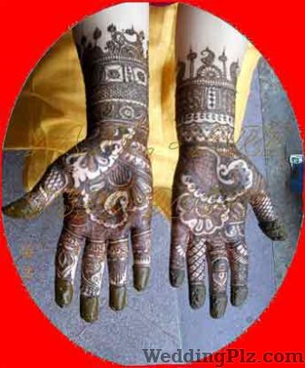 Looking For Best Female Bridal Mehndi Artist In Delhi NCR at best price in  New Delhi | ID: 24321660655