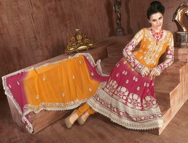 Ladies Churidar Suits at Rs 1,550 / Piece in Mohali